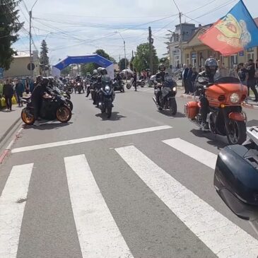 „Mausolee pe motocicletă” – un omagiu pe două roți dedicat eroilor neamului